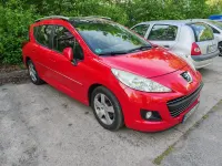 Gebraucht Peugeot 207 Premium 120 PS (88 kW) 2012 Rot Kombi