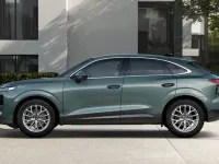 Neu Audi Q3 Sportback Comfort 193 PS (141 kW) 2026 Grün SUV
