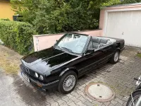 Gebraucht BMW 320 Sport Line 126 PS (92 kW) 1991 Schwarz Cabrio