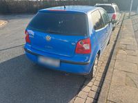 Gebraucht VW Polo 90 PS (66 kW) 2003 Blau Kleinwagen