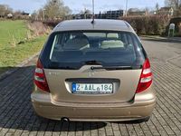 Gebraucht Mercedes A150 Elegance 95 PS (69 kW) 2005 Gold Limousine