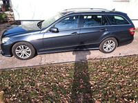 Gebraucht Mercedes E220 Avantgarde 170 PS (125 kW) 2012 Schwarz Kombi
