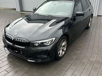 Gebraucht BMW 320 Advantage 190 PS (139 kW) 2020 Schwarz Kombi
