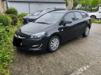 Gebraucht Opel Astra Active 140 PS (102 kW) 2012 Schwarz Kombi