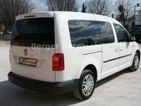 Gebraucht VW Caddy Maxi Trendline 125 PS (91 kW) 2018 Candyweiß Van / Kleinbus