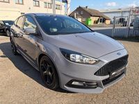 Gebraucht Ford Focus ST 250 PS (183 kW) 2015 Slategrau Limousine