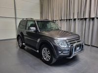 Gebraucht Mitsubishi Pajero Top 190 PS (139 kW) 2015 Mineralgrau SUV