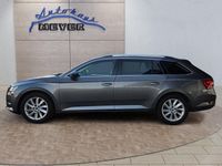 Gebraucht Skoda Superb 150 PS (110 kW) 2024 Graphite grau (metallic) Kombi