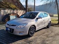 Gebraucht Hyundai i30 116 PS (85 kW) 2010 Grau Limousine