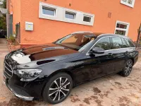Gebraucht Mercedes E300 194 PS (142 kW) 2021 Schwarz Limousine