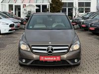 Gebraucht Mercedes B200 136 PS (100 kW) 2014 Grau Van / Kleinbus