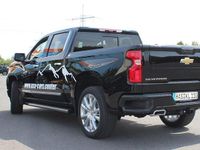Neu Chevrolet Silverado 309 PS (227 kW) 2025 Schwarz SUV