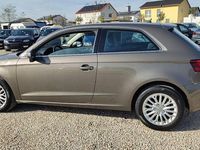 Gebraucht Audi A3 Ambiente 110 PS (80 kW) 2015 Grau Limousine
