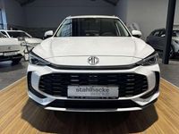 Neu MG ZS Luxury 197 PS (144 kW) 2025 Emerald green Limousine