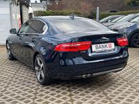 Gebraucht Jaguar XE 179 PS (131 kW) 2015 Blau Limousine