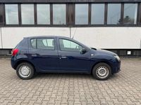 Używany Dacia Sandero 90 KM (66 kW) 2014 Niebieski Hatchback