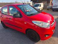 Gebraucht Hyundai i10 69 PS (50 kW) 2012 Rot Kleinwagen