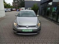 Gebraucht VW Golf VII 116 PS (85 kW) 2017 Tungsten silver metallic Limousine