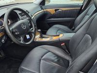 Gebraucht Mercedes E320 Avantgarde 224 PS (164 kW) 2007 Silber Kombi