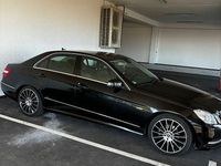 Gebraucht Mercedes E200 Avantgarde 184 PS (135 kW) 2011 Schwarz Limousine