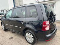 Gebraucht VW Touran Highline 140 PS (102 kW) 2007 Schwarz Van / Kleinbus