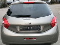 gebraucht Peugeot 208 1.2 VTi PureTech Style*5-Tür.*2-Hand*PDC*ALU