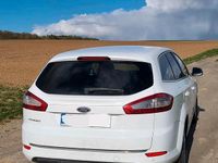 Gebraucht Ford Mondeo 140 PS (102 kW) 2012 Weiß Kombi