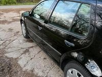 Second-hand VW Golf IV 75 CP (55 kW) 2000 Negru Berlinǎ