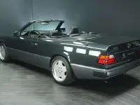 Gebraucht Mercedes 300 AMG 252 PS (185 kW) 1993 Blauschwarzmetallic 199 Cabrio