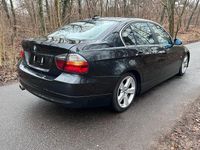 Gebraucht BMW 325 245 PS (180 kW) 2008 Schwarz Limousine