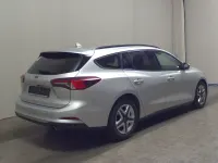 Używany Ford Focus Cool & Connect 120 KM (88 kW) 2022 Srebrny Kombi