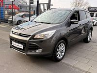 Gebraucht Ford Kuga Titanium 150 PS (110 kW) 2016 Grau SUV