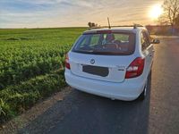 Gebraucht Skoda Fabia Cool Edition 69 PS (50 kW) 2012 Weiß Kombi