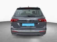 Gebraucht VW Tiguan Life 150 PS (110 kW) 2022 Uranograu SUV