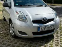 Gebraucht Toyota Yaris 69 PS (50 kW) 2009 Silber Kleinwagen