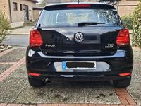 Gebraucht VW Polo Highline 90 PS (66 kW) 2015 Schwarz Limousine