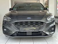 gebraucht Ford Focus 1.5 TDCi ST-Line X Navi/R-Cam/LED/AHK/SHZ