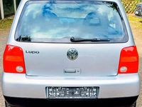 Gebraucht VW Lupo 50 PS (36 kW) 2002 Silber Kleinwagen