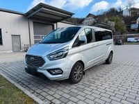 Gebraucht Ford Tourneo 131 PS (96 kW) 2018 Silber Van / Kleinbus
