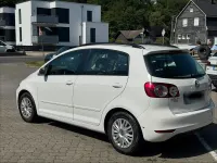 Gebraucht VW Golf VI 105 PS (77 kW) 2010 Weiß Kleinwagen