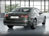 Gebraucht Mercedes E220 Avantgarde 197 PS (144 kW) 2025 Grau Limousine