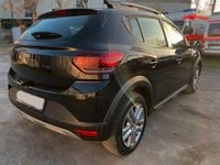 Gebraucht Dacia Sandero Expression 101 PS (74 kW) 2022 Schwarz SUV