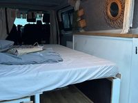 Second-hand Ford Transit 131 CP (96 kW) 2016 Alb Monovolum