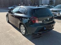 Gebraucht BMW 116 122 PS (89 kW) 2011 Schwarz Kleinwagen