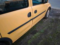 Gebraucht Opel Combo 90 PS (66 kW) 2005 Gelb Van / Kleinbus