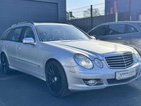 Gebraucht Mercedes E320 Avantgarde 224 PS (164 kW) 2006 Silber/grau (metallic) Kombi