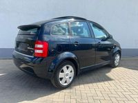 Usata Audi A2 75 CV (55 kW) 2004 Blu Utilitaria