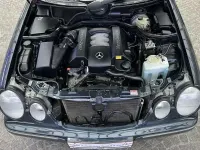 Second-hand Mercedes E240 Elegance 170 CP (125 kW) 2000 Negru Berlinǎ