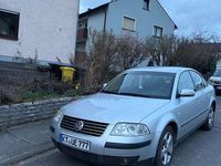 Gebraucht VW Passat 116 PS (85 kW) 2003 Grau Limousine