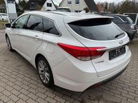 Gebraucht Hyundai i40 Edition 135 PS (99 kW) 2015 Weiß Kombi